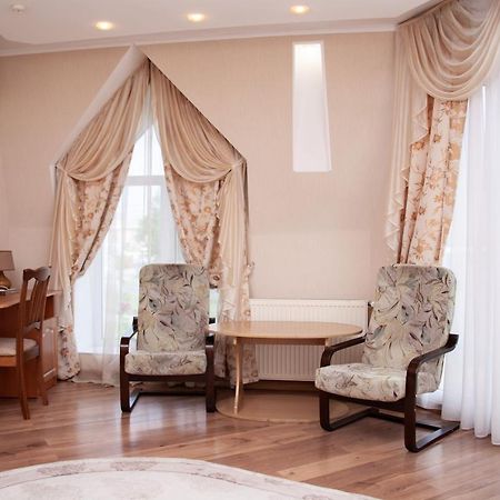 Hotel Piligrim 1 à Mykolaïv Extérieur photo