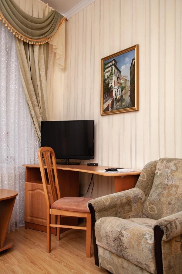 Hotel Piligrim 1 à Mykolaïv Extérieur photo