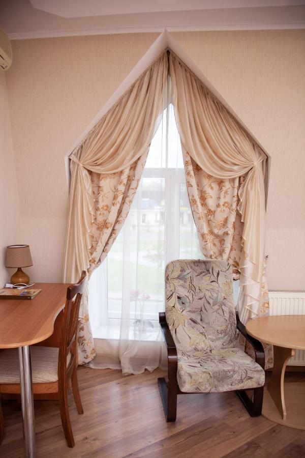 Hotel Piligrim 1 à Mykolaïv Extérieur photo