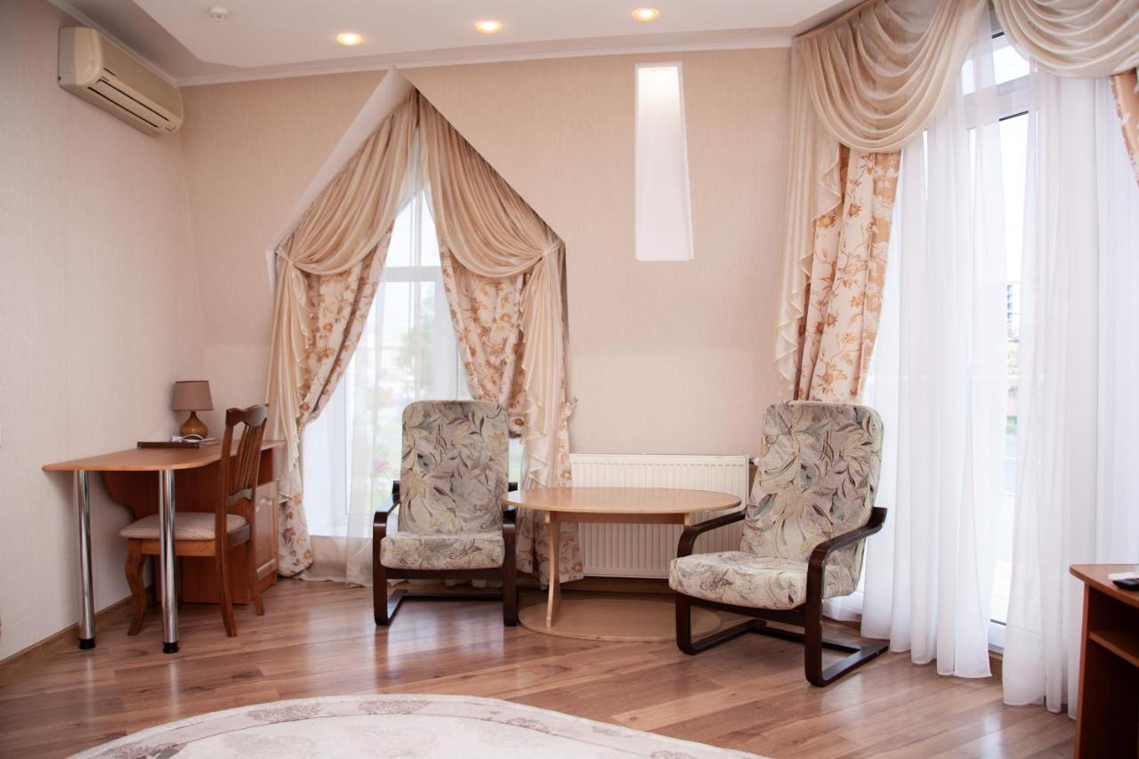 Hotel Piligrim 1 à Mykolaïv Extérieur photo