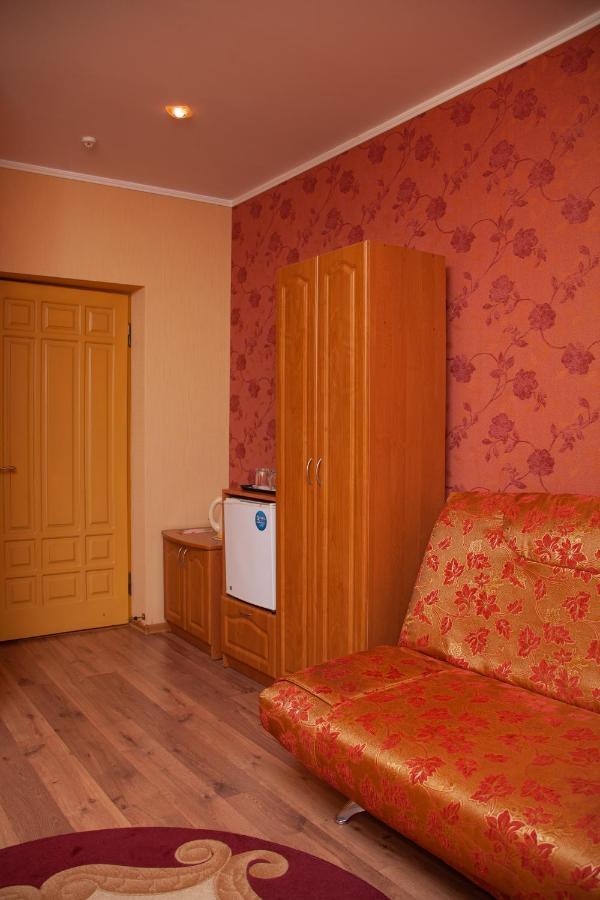 Hotel Piligrim 1 à Mykolaïv Extérieur photo