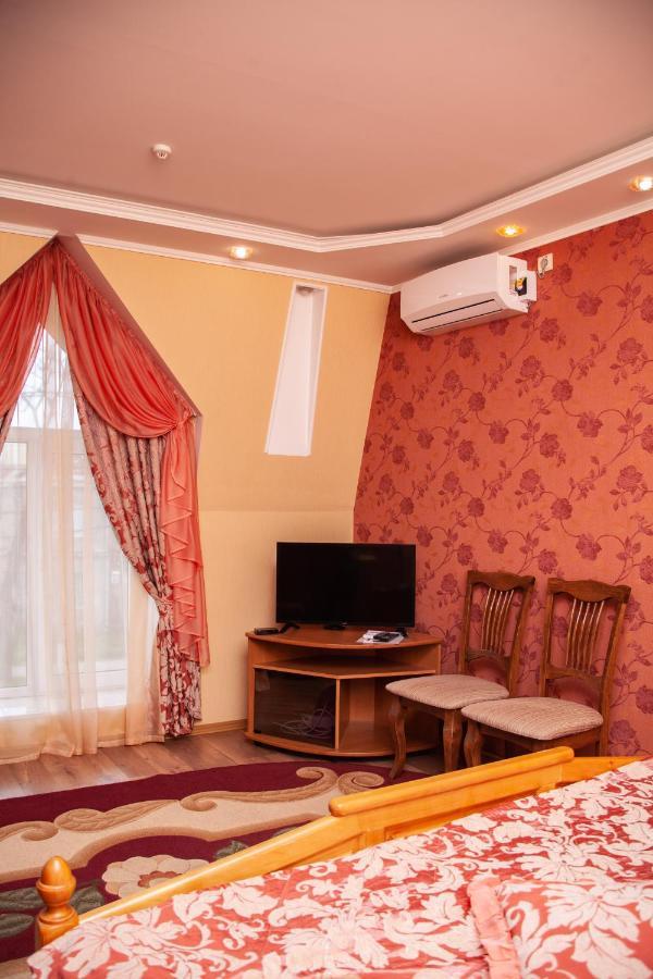 Hotel Piligrim 1 à Mykolaïv Extérieur photo