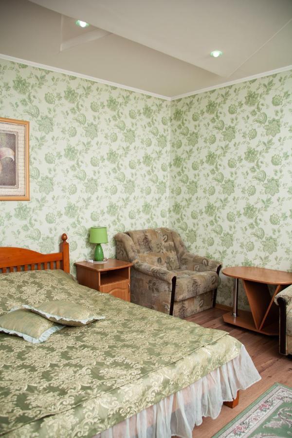 Hotel Piligrim 1 à Mykolaïv Extérieur photo