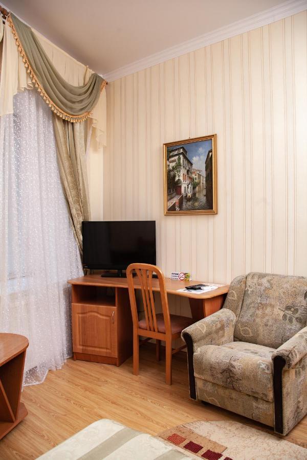 Hotel Piligrim 1 à Mykolaïv Extérieur photo