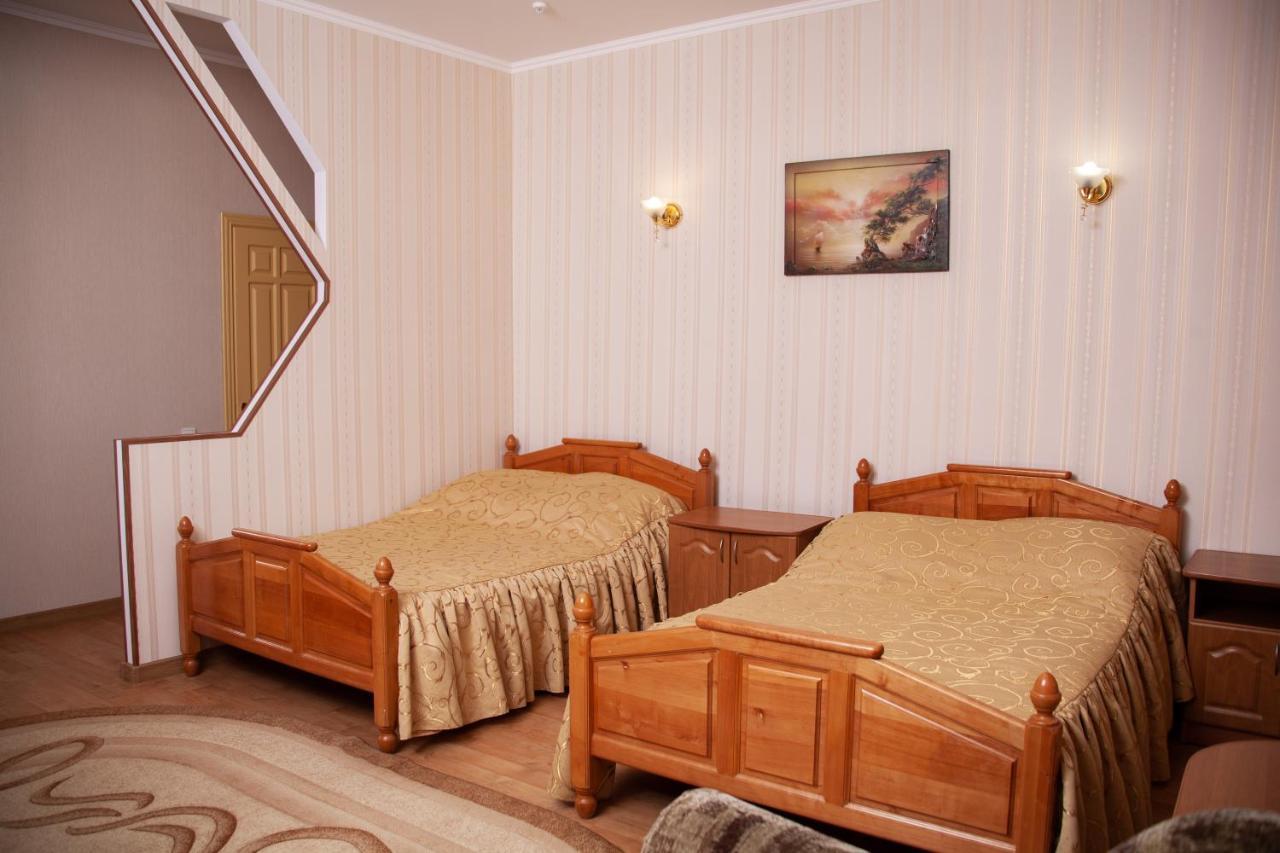 Hotel Piligrim 1 à Mykolaïv Extérieur photo